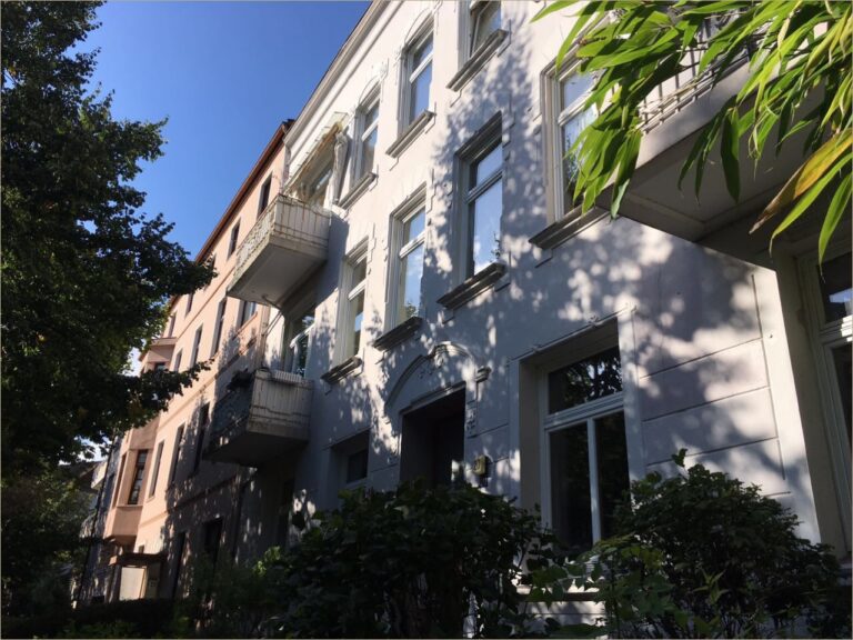 Zentral gelegene 3 Zimmer Altbauwohnung